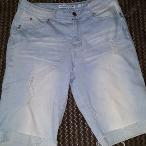 Fashion Nova Bermuda shorts
